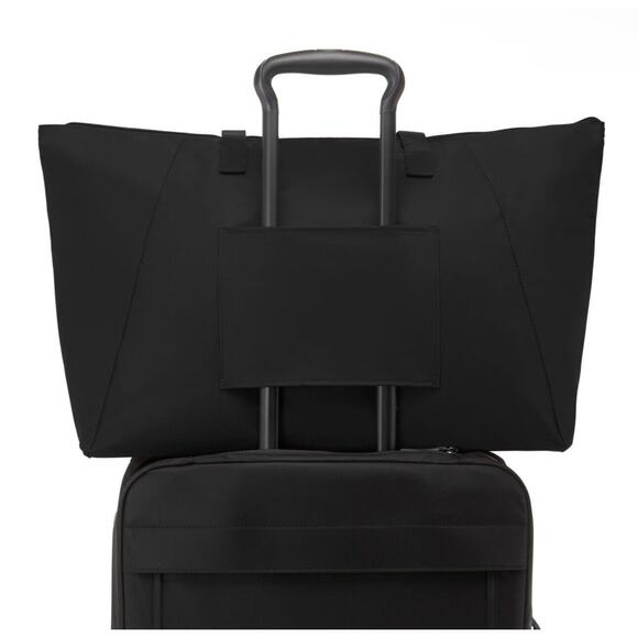 Tumi Voyageur Just in Case Packable Black Nylon Tote - Picture 4 of 6